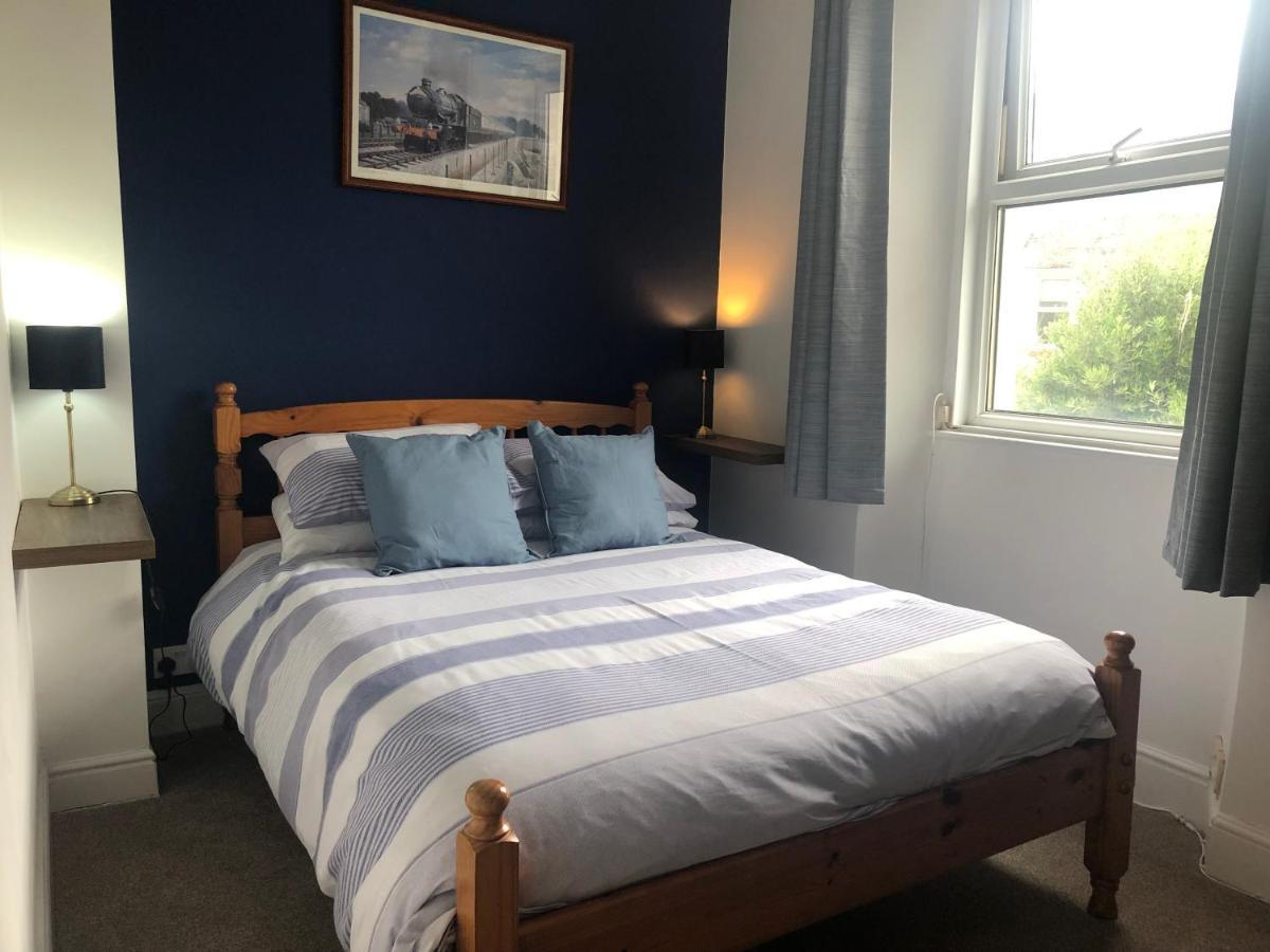 Brunswick House Bed & Breakfast ทินมัท ภายนอก รูปภาพ